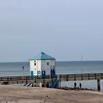 Kleines Kurhaus * Lubmin
